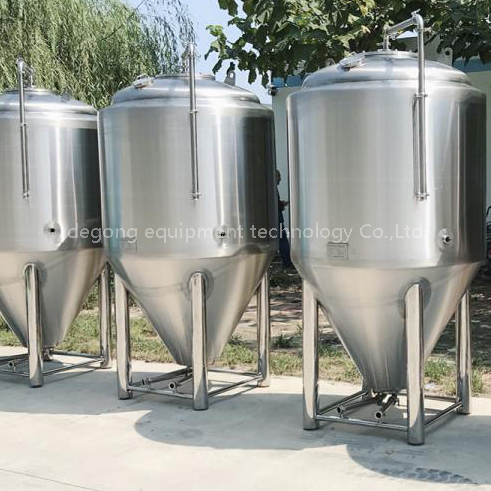 1000L Stailless Steel Haute Qualité Beer Brewing Equipment Fermenter Brewmaster for Sale